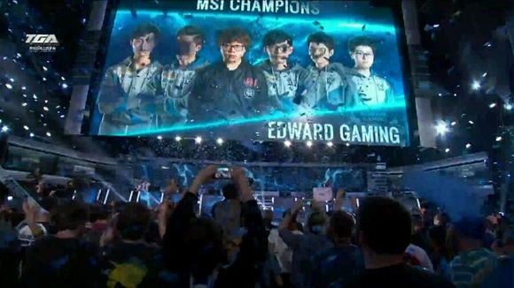 DK官方：Khan退役仪式将于12月4日举行