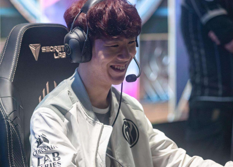 Top Esports 和 Anyone's Legend 在 LPL 第2阶段 2025 中获得胜利