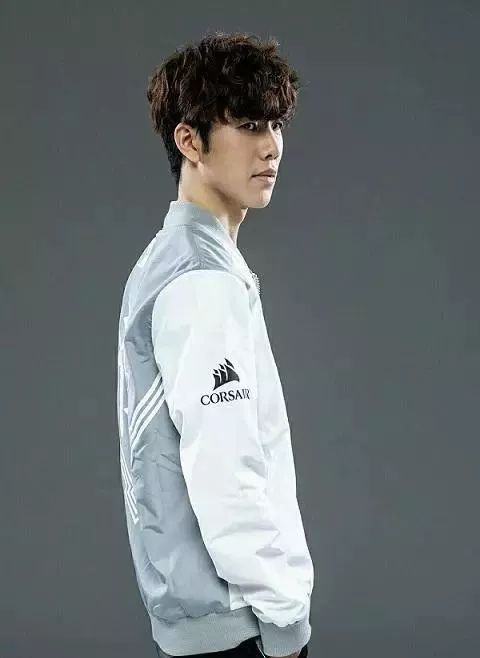 明日首发名单：朱开白教坐镇评论席 Flandre首发出战对决Shanji